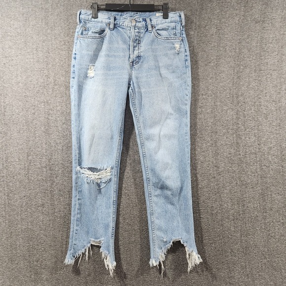 Women's We The Free Sz 27‎ Jeans Straight Mid Rise Light Wash Distressed Raw Hem - Picture 1 of 11
